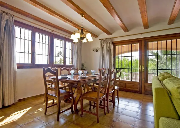 Villa Fustera - Plusholidays